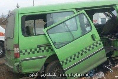 مصدومیت ۱۳ نفر بر اثر واژگونی ون زوار اربعین
