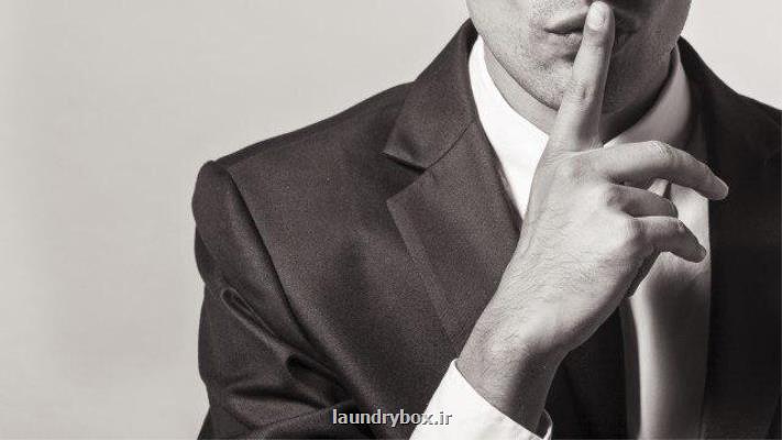دوره ی سیبیل چخماقی گذشته است